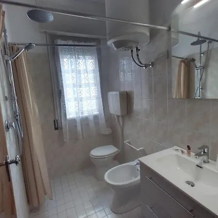 Mare Di Fronte E Pineta Cervia