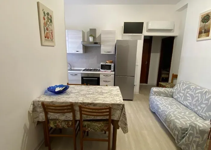 Mare Di Fronte E Pineta Lägenhet